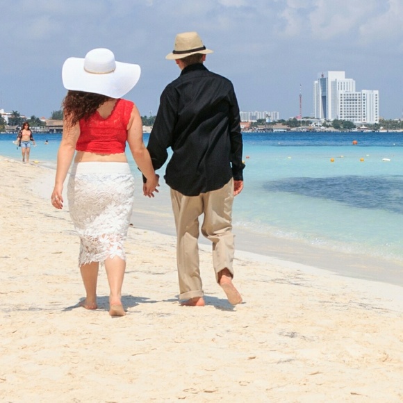 Meet your Posher, Bianca - Picture 1 of 1